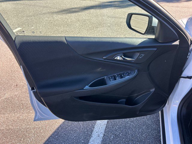 Used 2023 Chevrolet Malibu LT image 14