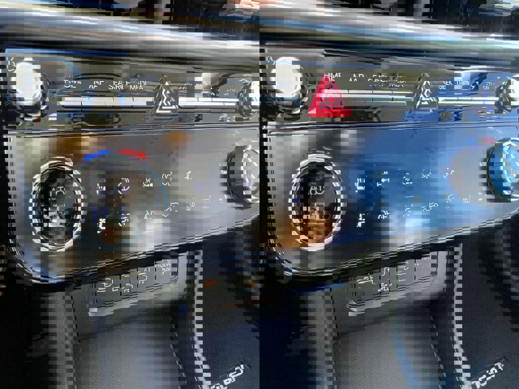 New 2026 Hyundai Tucson Limited image 39