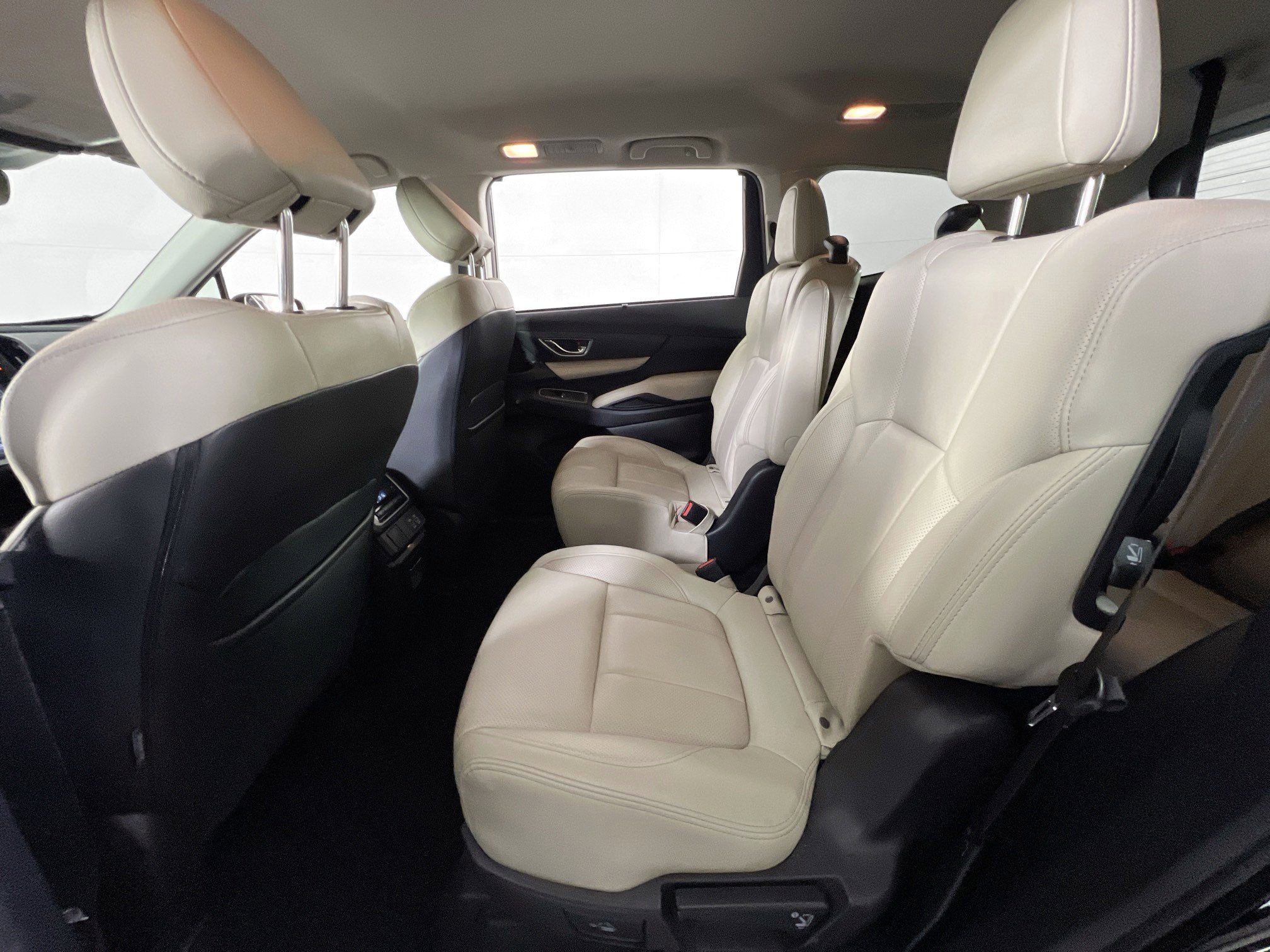 Used 2023 Subaru Ascent Limited image 23