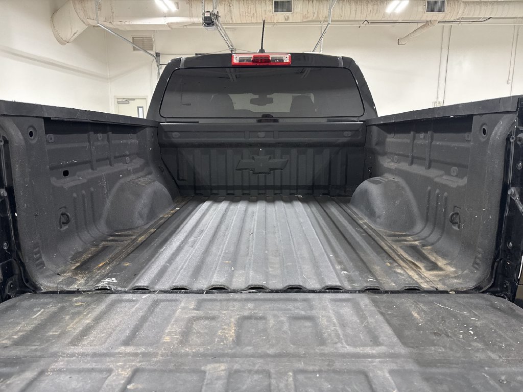 Used 2021 Chevrolet Colorado LT w/ Redline Special Edition AWD/4WD image 21