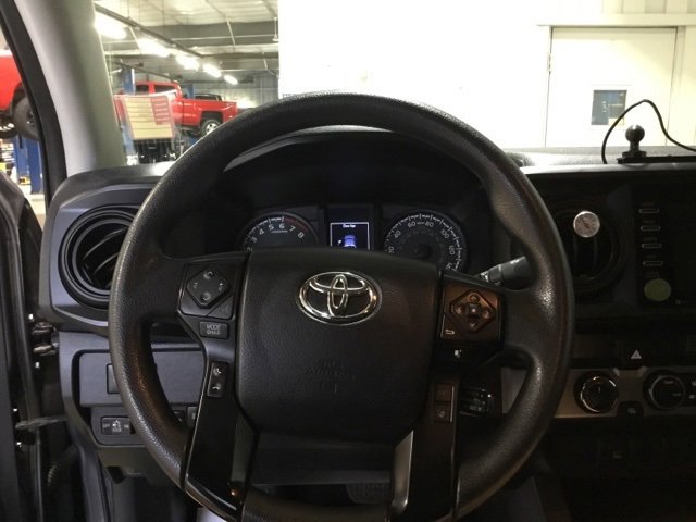 Used 2022 Toyota Tacoma SR image 33