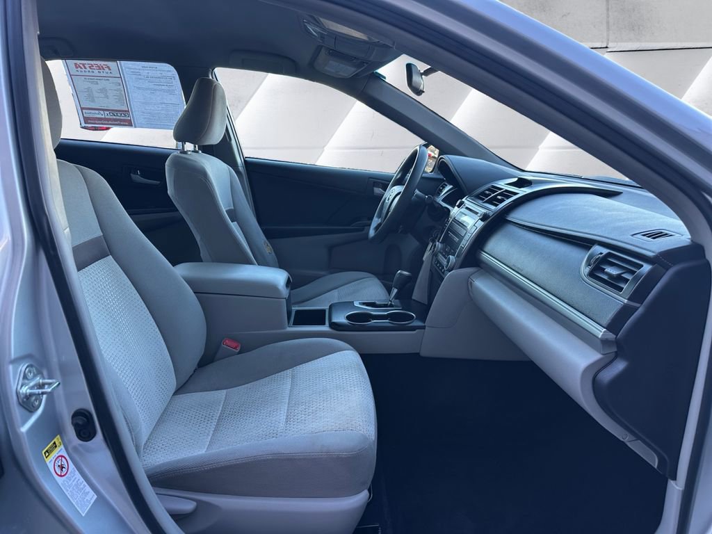 Used 2012 Toyota Camry LE image 13