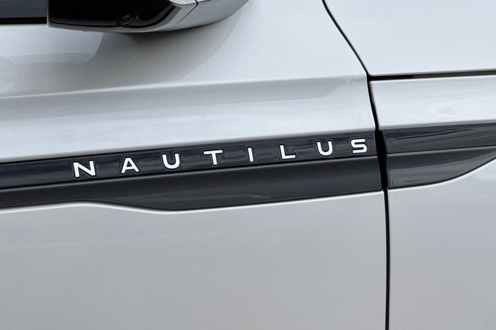 New 2026 Lincoln Nautilus Reserve image 7