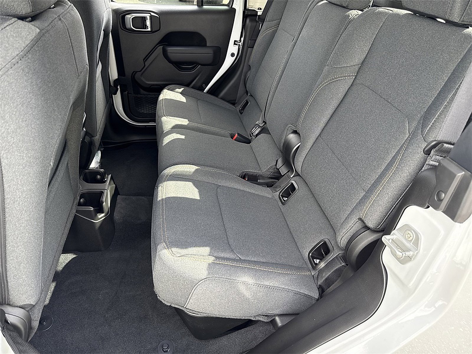 New 2025 Jeep Gladiator Sport image 13