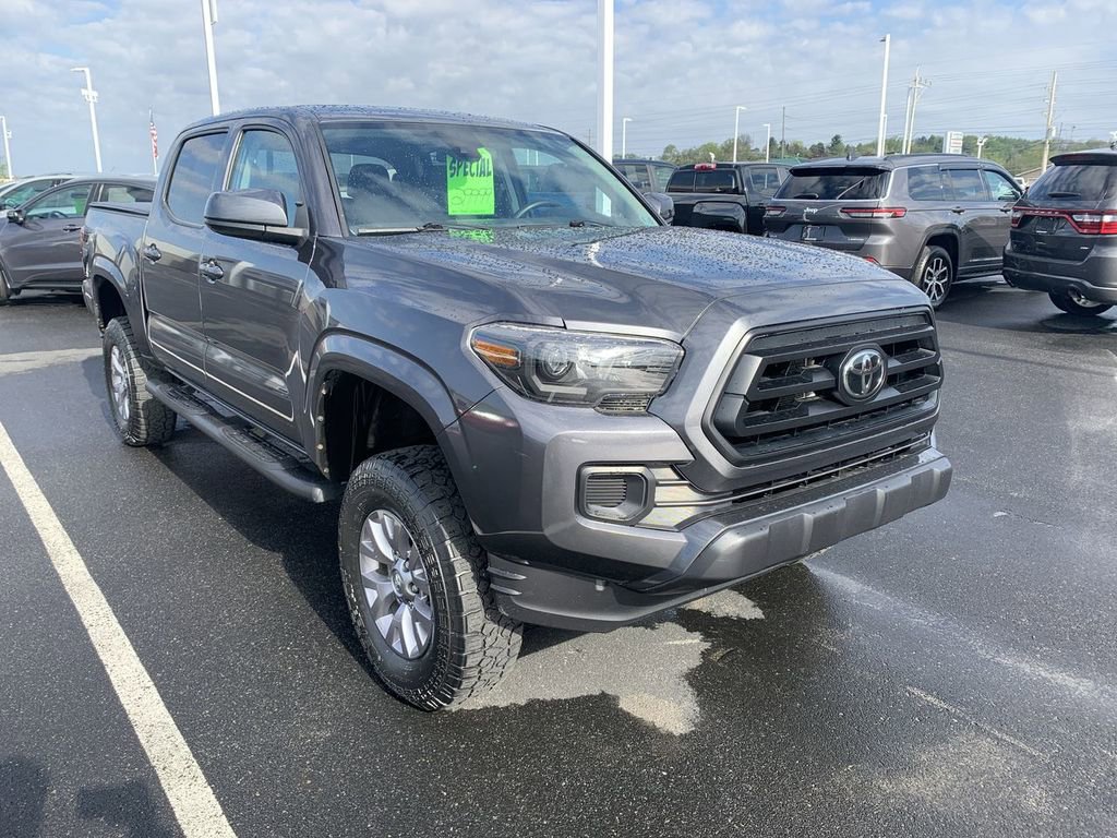 Used 2022 Toyota Tacoma SR image 2
