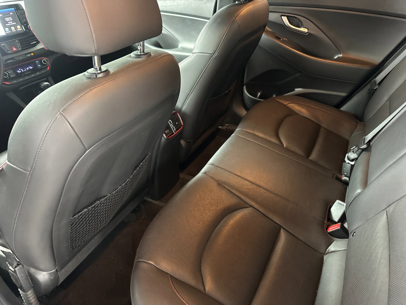 Used 2018 Hyundai Elantra GT Sport w/ Sport Tech Package 04 image 10