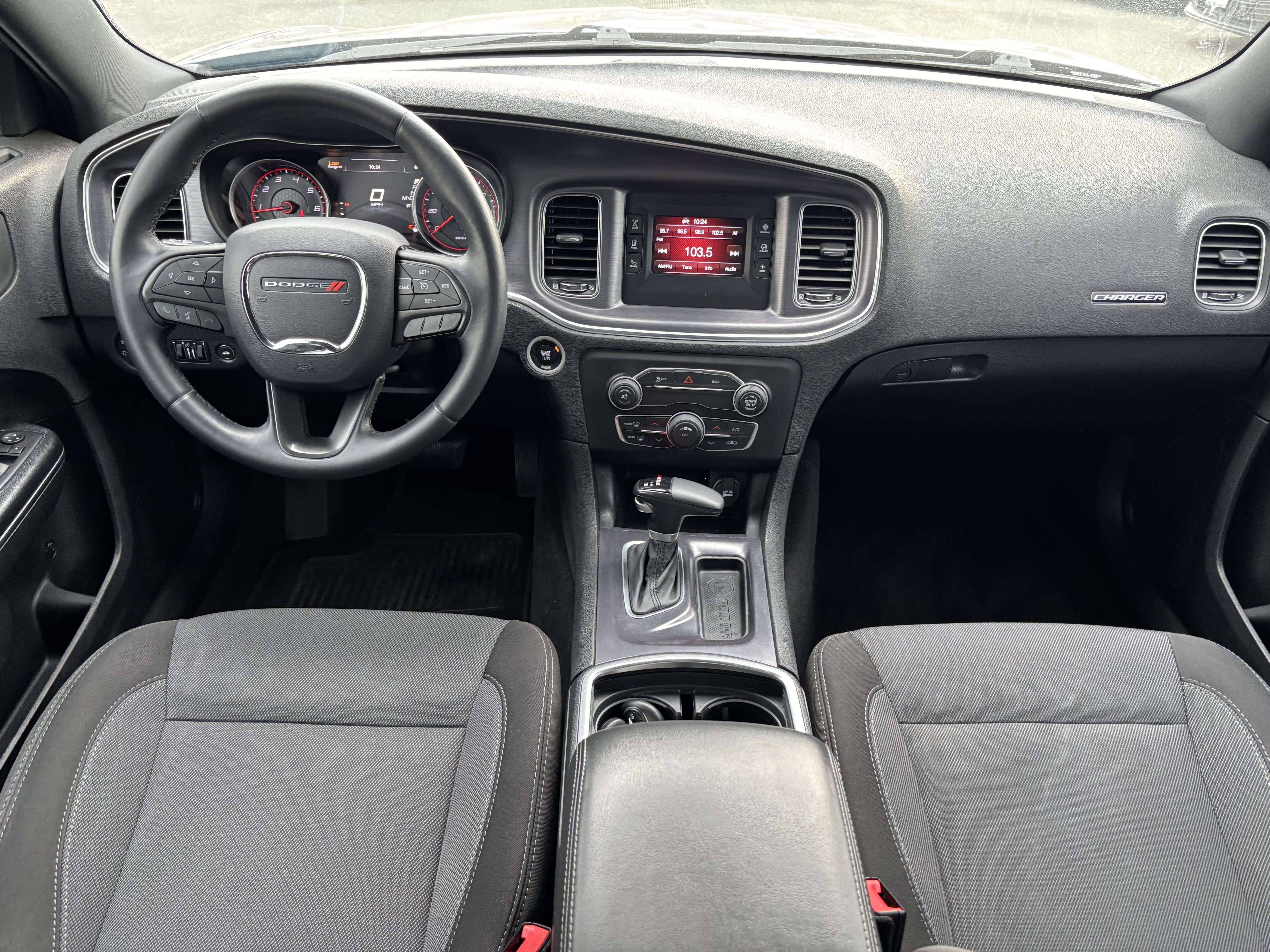 Used 2016 Dodge Charger SE RWD image 20