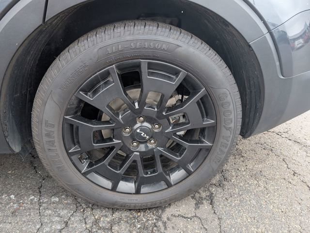 Used 2022 Kia Telluride SX w/ SX Prestige Package image 24