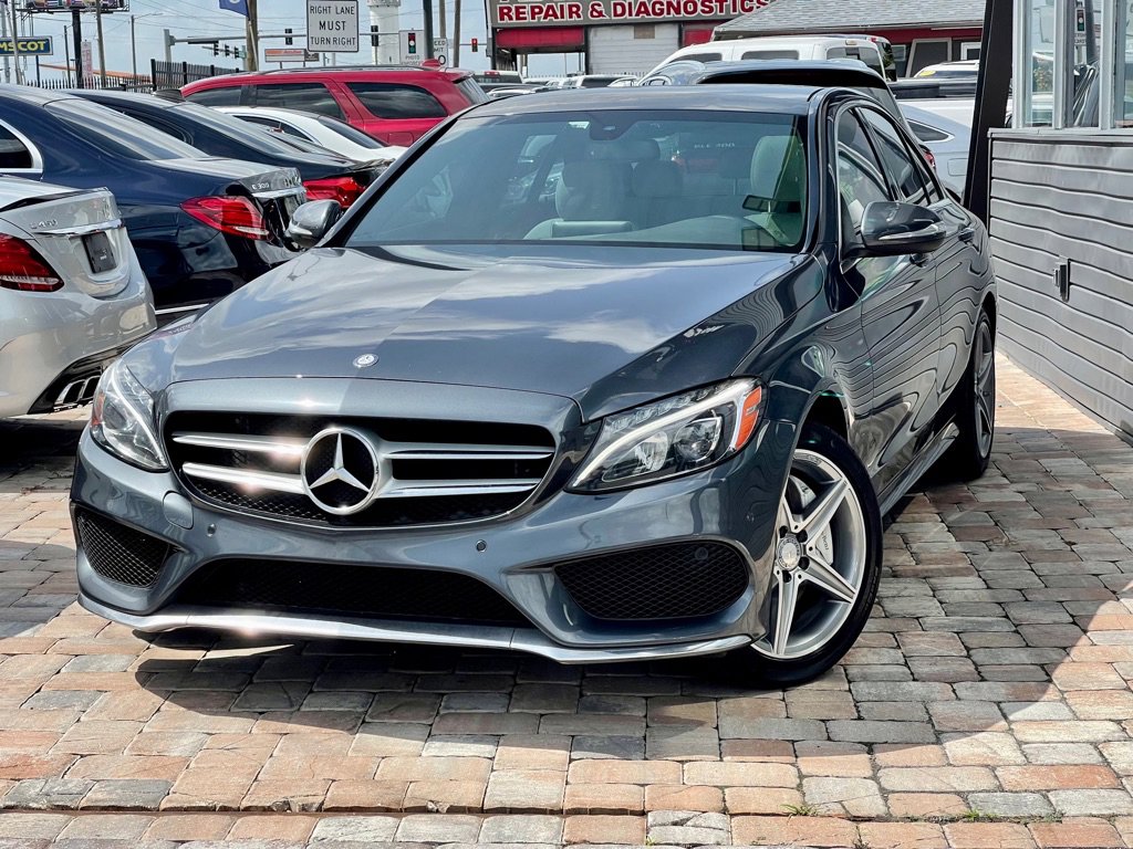 Used 2015 Mercedes-Benz C 400 4MATIC image 1