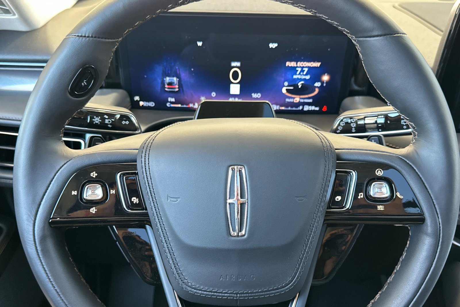 New 2025 Lincoln Aviator AWD w/ Equipment Group 101A image 24
