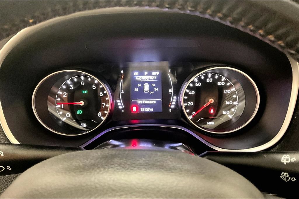 Used 2018 Jeep Compass Latitude w/ Safe & Security Group AWD/4WD image 13