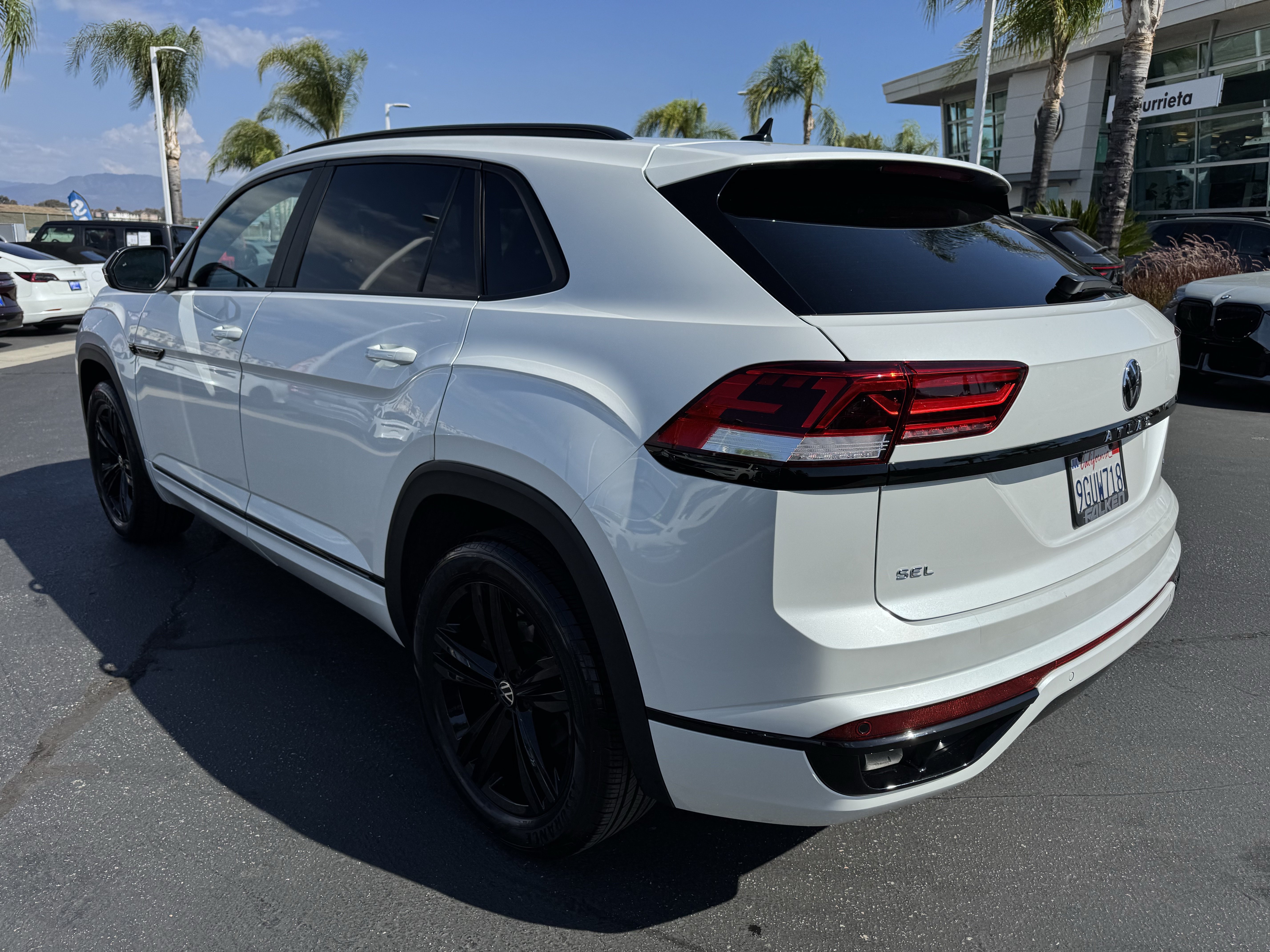 Certified 2023 Volkswagen Atlas Cross Sport SEL R-Line AWD/4WD image 13