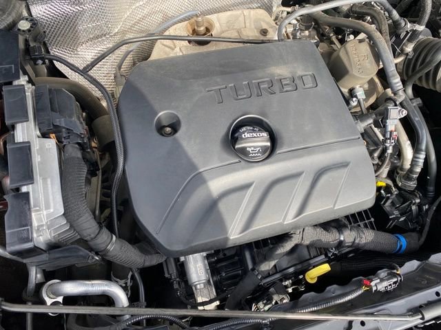 Used 2024 Buick Encore GX Sport Touring w/ Comfort Package image 21