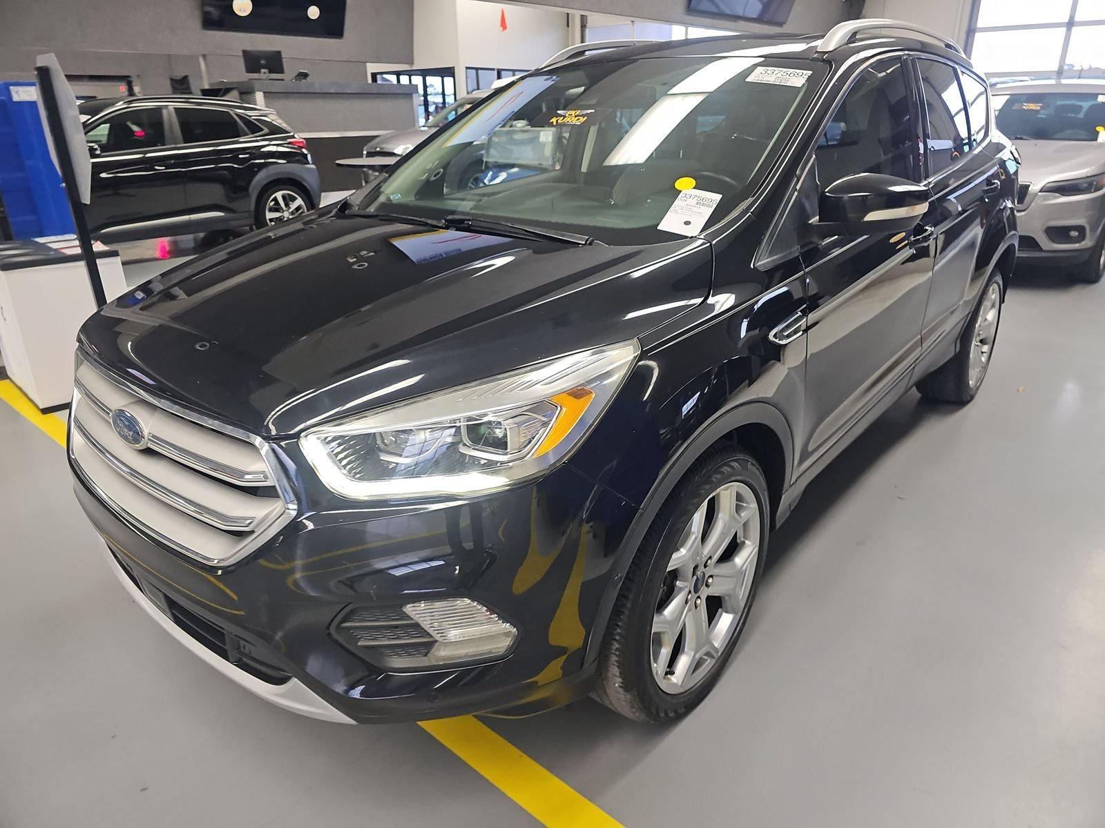 Used 2019 Ford Escape Titanium FWD image 2