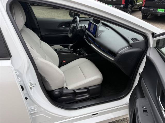 Certified 2023 Toyota Prius XLE AWD/4WD image 22