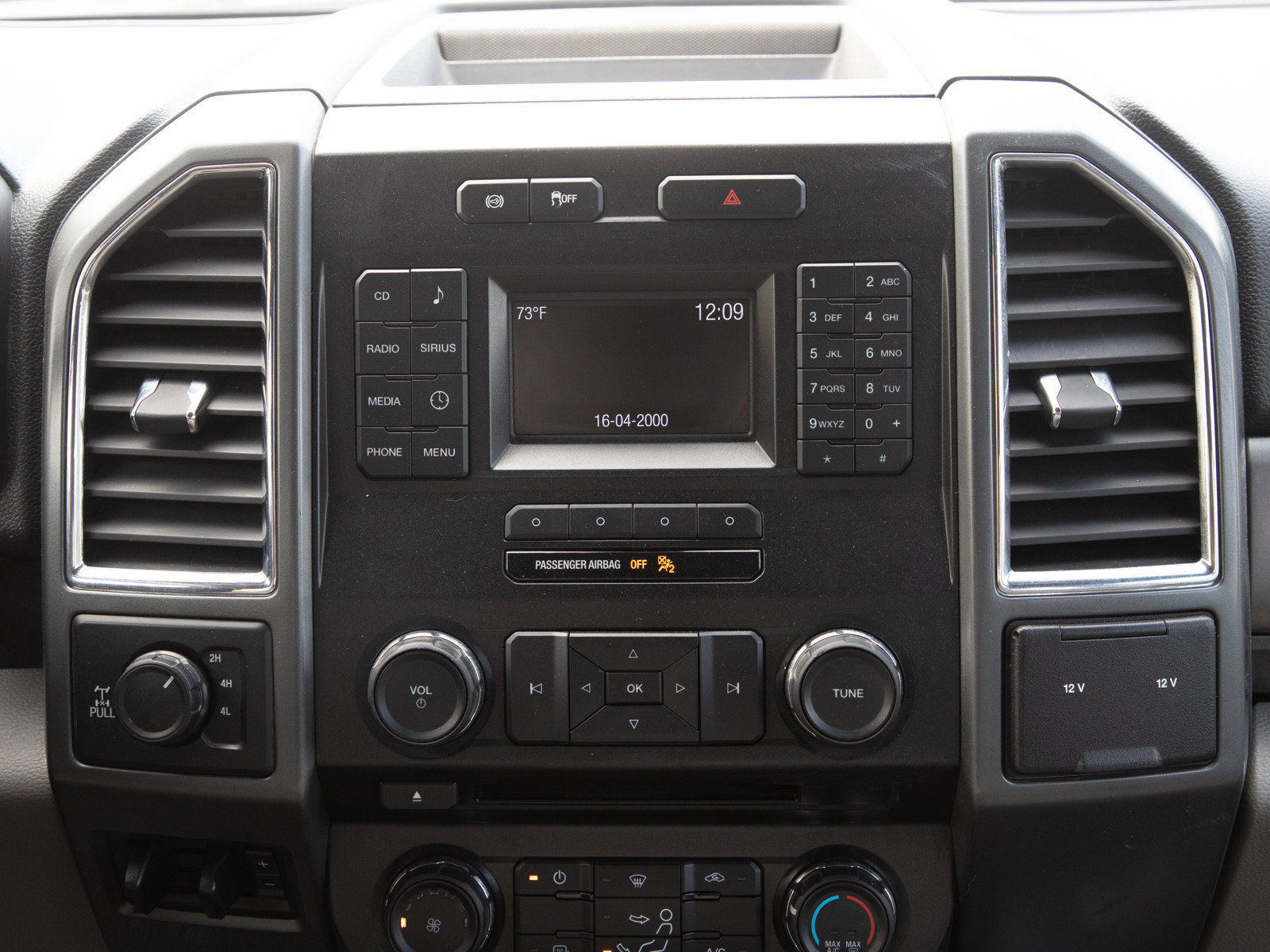 Used 2018 Ford F350 XLT AWD/4WD image 16