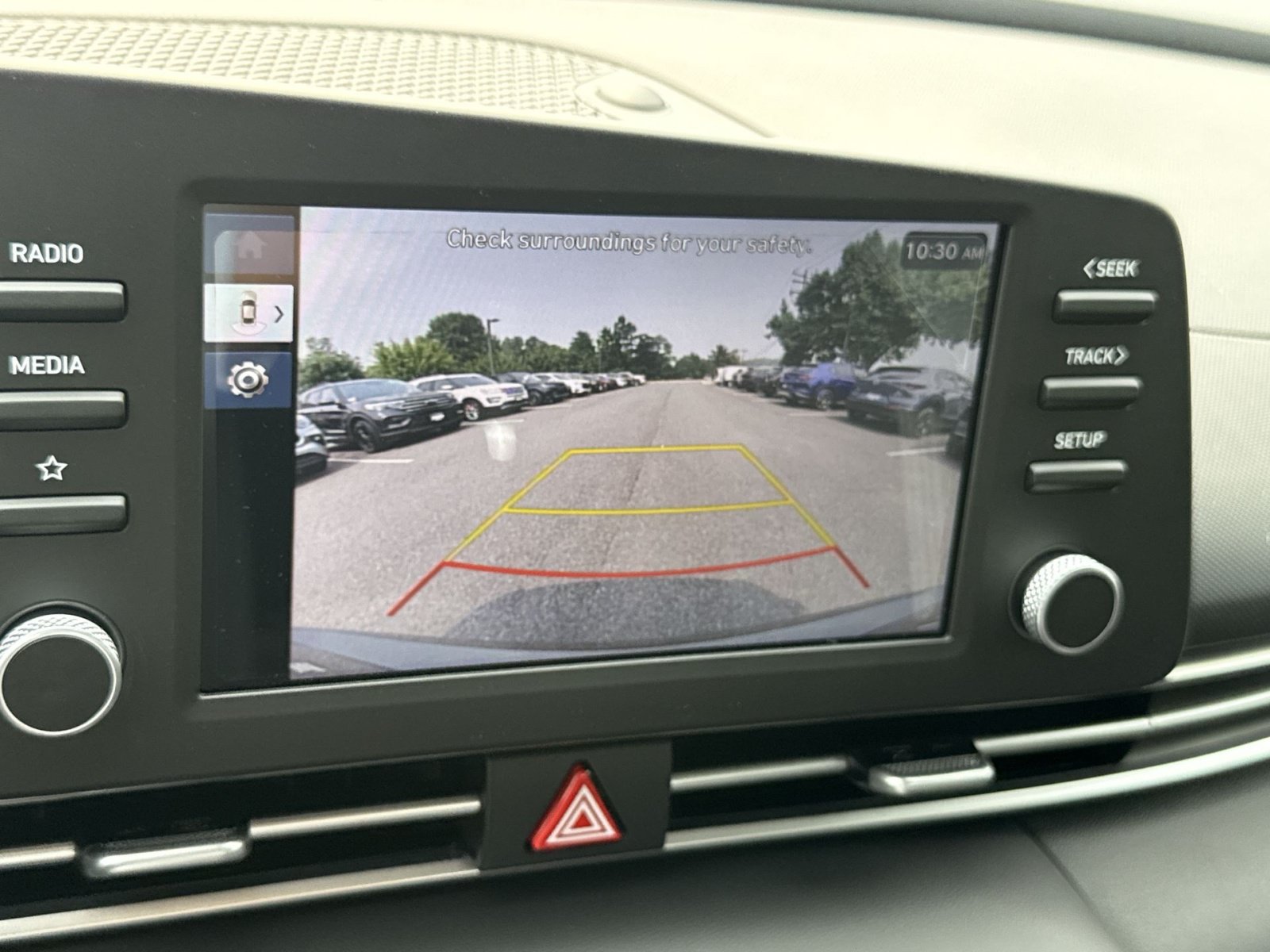 New 2026 Hyundai Elantra SE FWD image 19