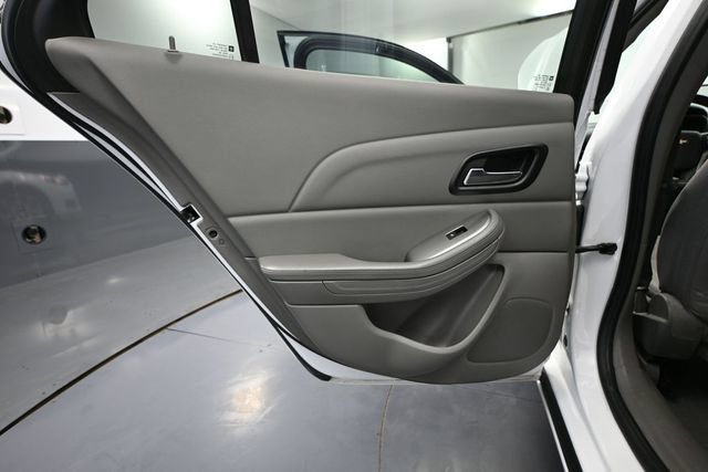 Used 2015 Chevrolet Malibu LS FWD image 28