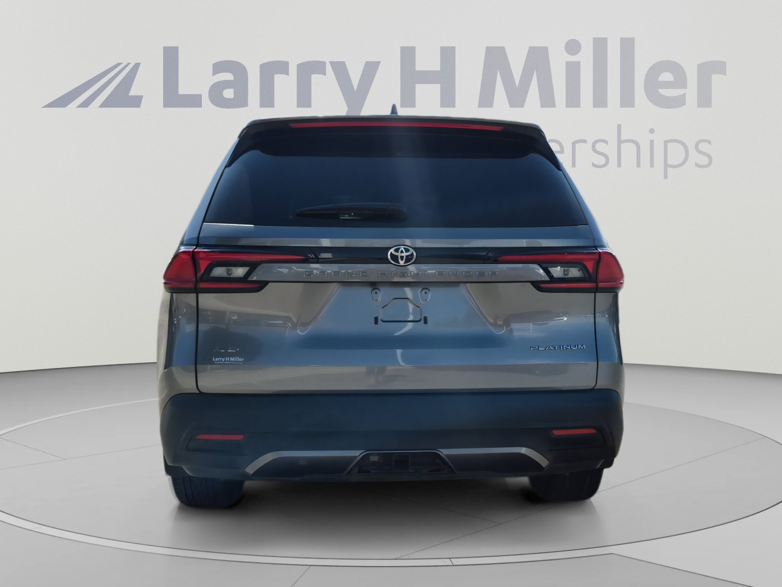 Used 2026 Toyota Grand Highlander AWD image 4