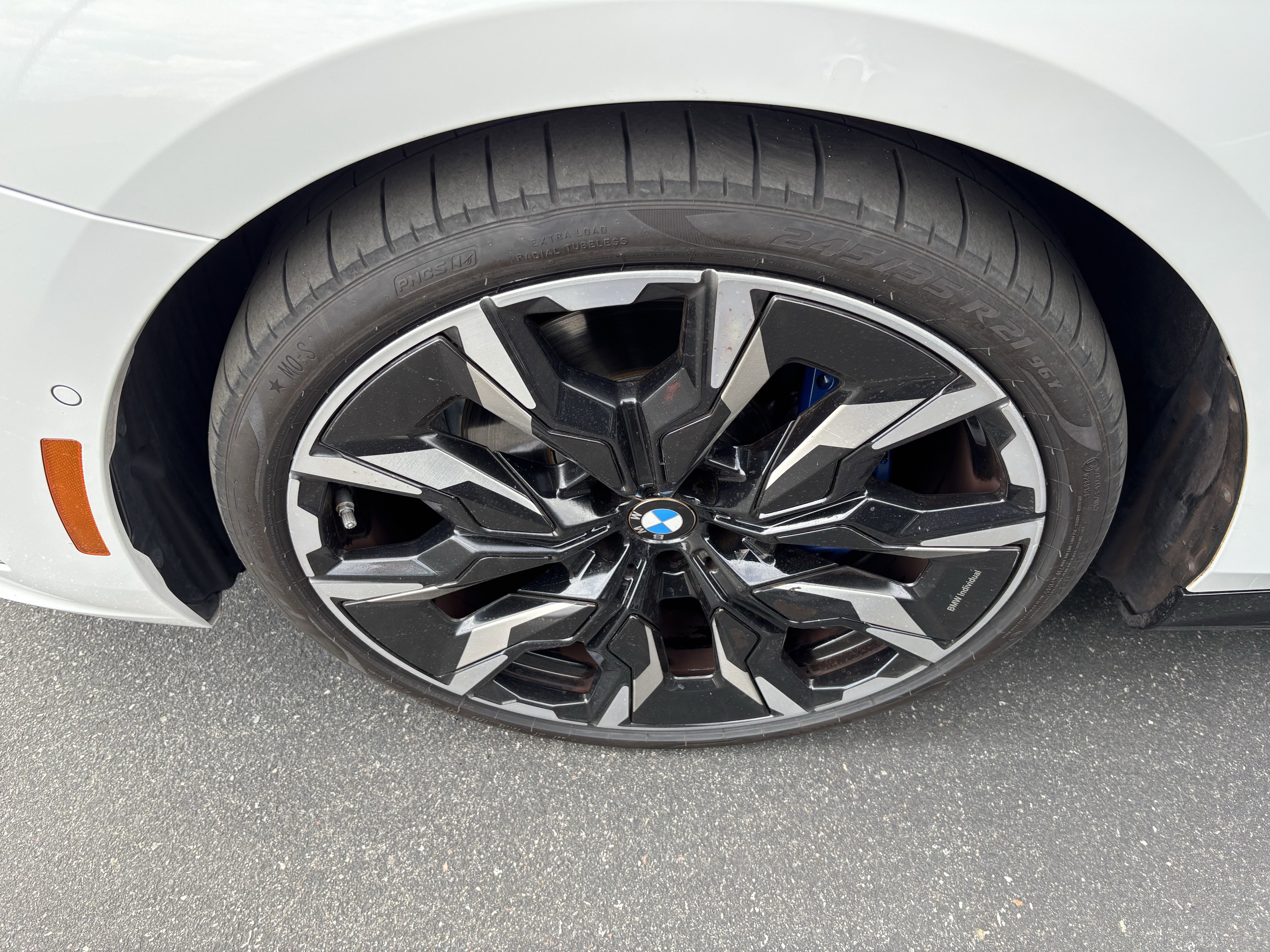 Certified 2024 BMW 530i 530i w/ Executive Package image 33