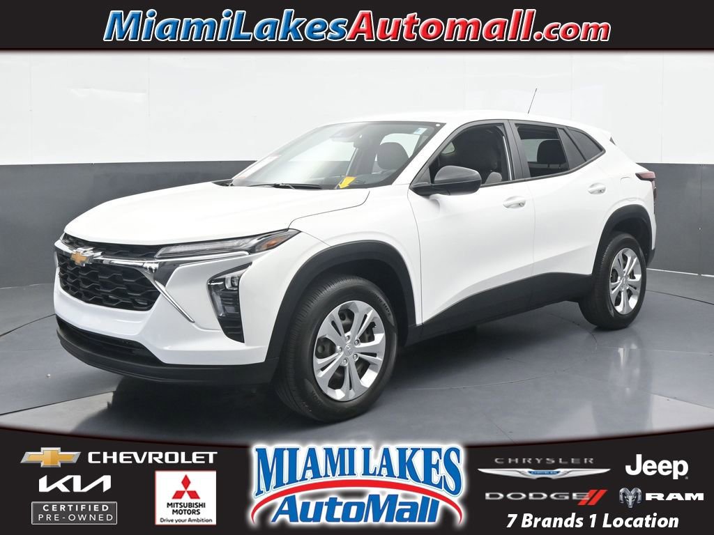 Used 2024 Chevrolet Trax LS w/ Driver Confidence Package