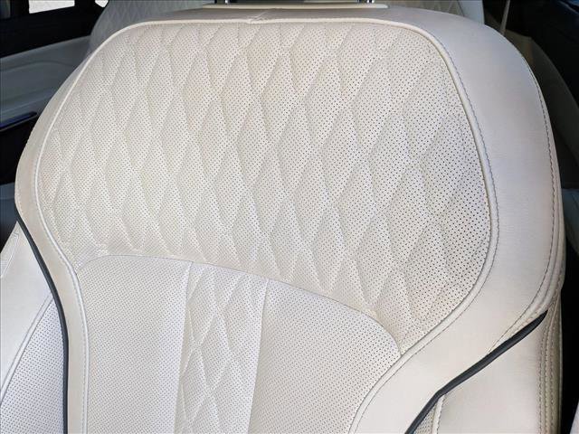 Used 2021 BMW X7 xDrive40i w/ M Sport Package image 13