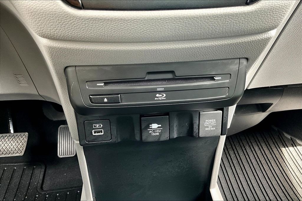 Certified 2024 Honda Odyssey Touring image 15