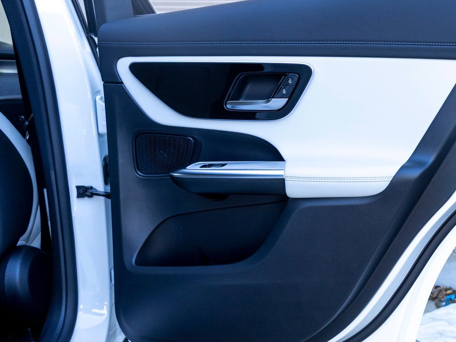 New 2026 Mercedes-Benz GLC 300 image 23