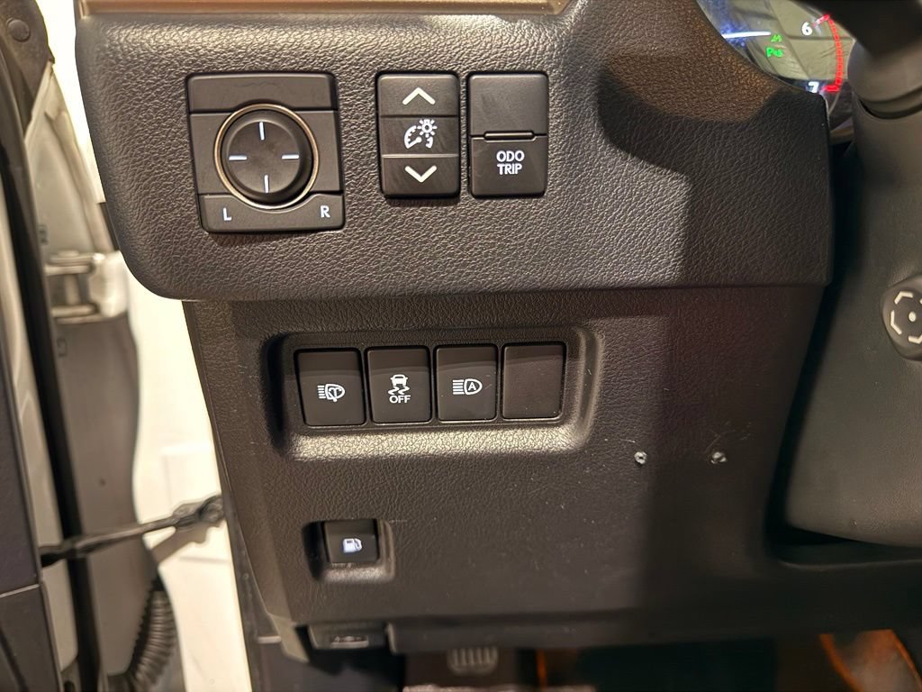 Used 2020 Lexus GX 460 Premium AWD/4WD image 17