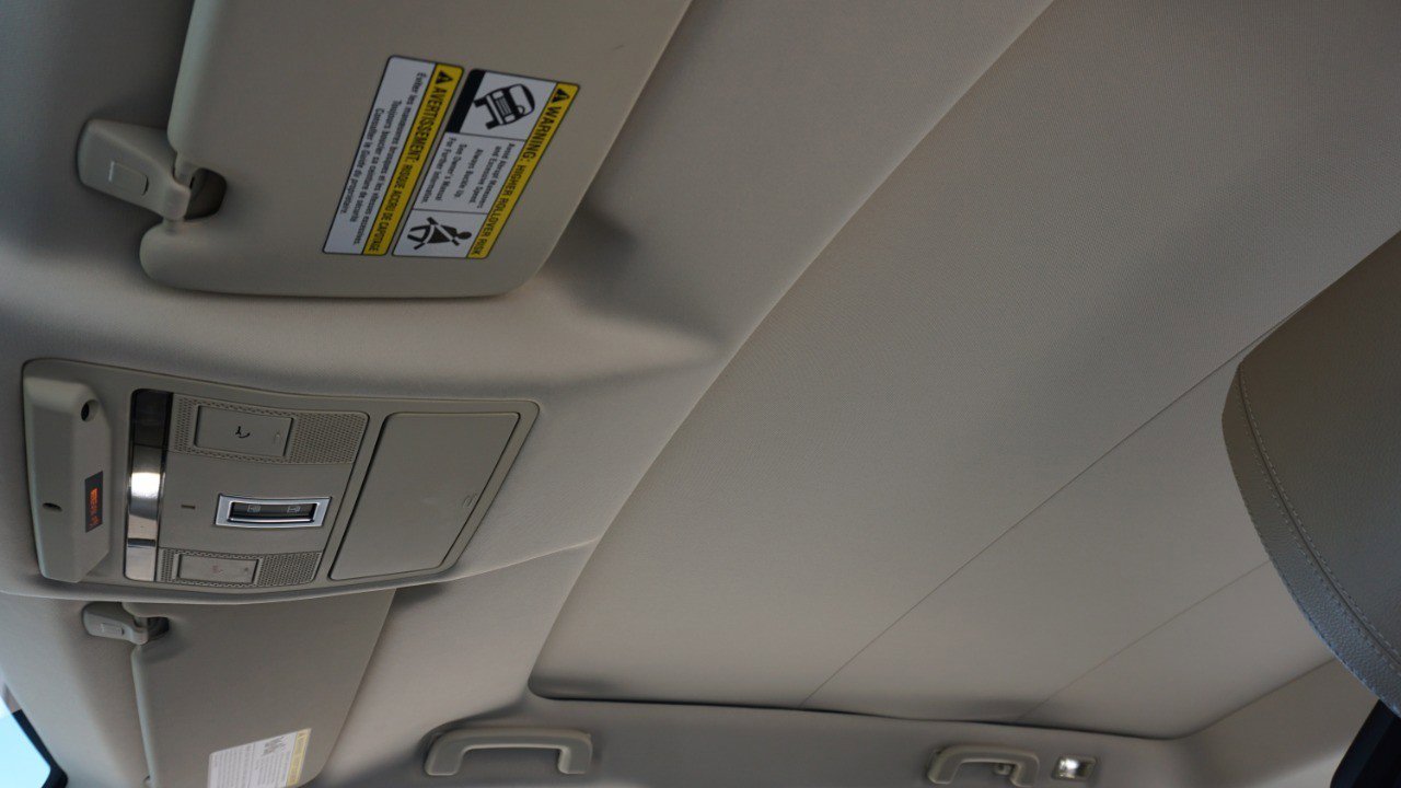 Used 2019 Land Rover Discovery Sport HSE image 24