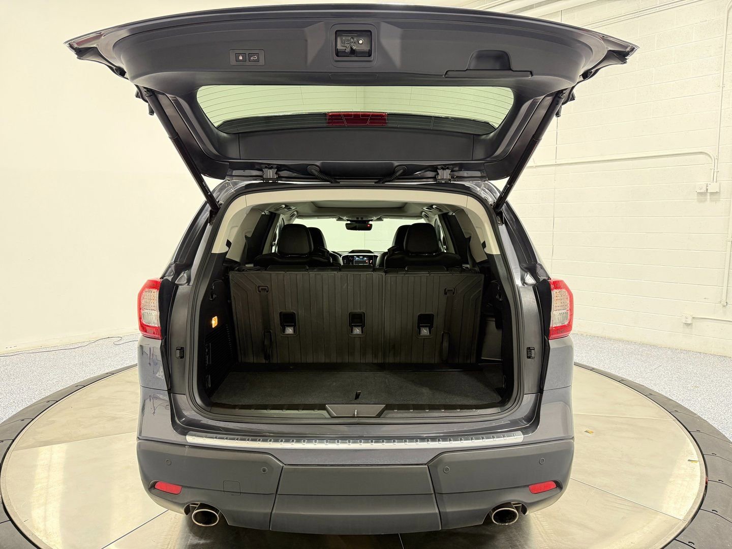 Used 2024 Subaru Ascent Limited w/ Technology Package image 45