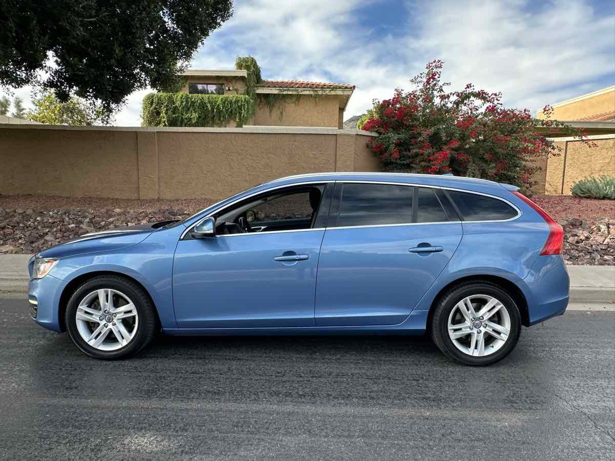 Used 2015 Volvo V60 T5 Premier Plus image 7