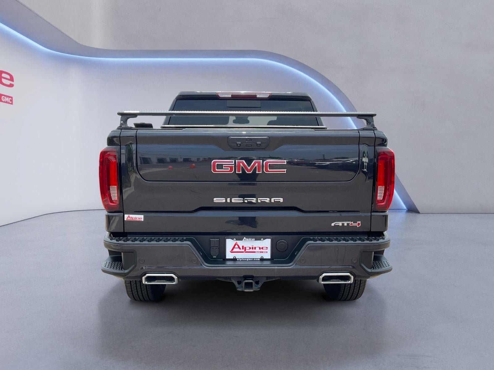 Used 2023 GMC Sierra 1500 AT4 w/ AT4 Premium Package AWD/4WD image 4