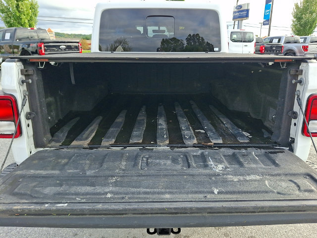Used 2022 Jeep Gladiator Rubicon w/ Trailer Tow Package AWD/4WD image 30