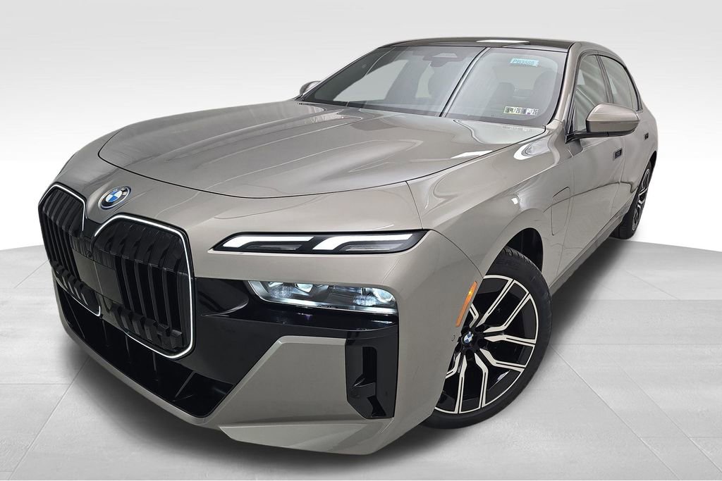 New 2026 BMW 750e xDrive w/ Premium Package