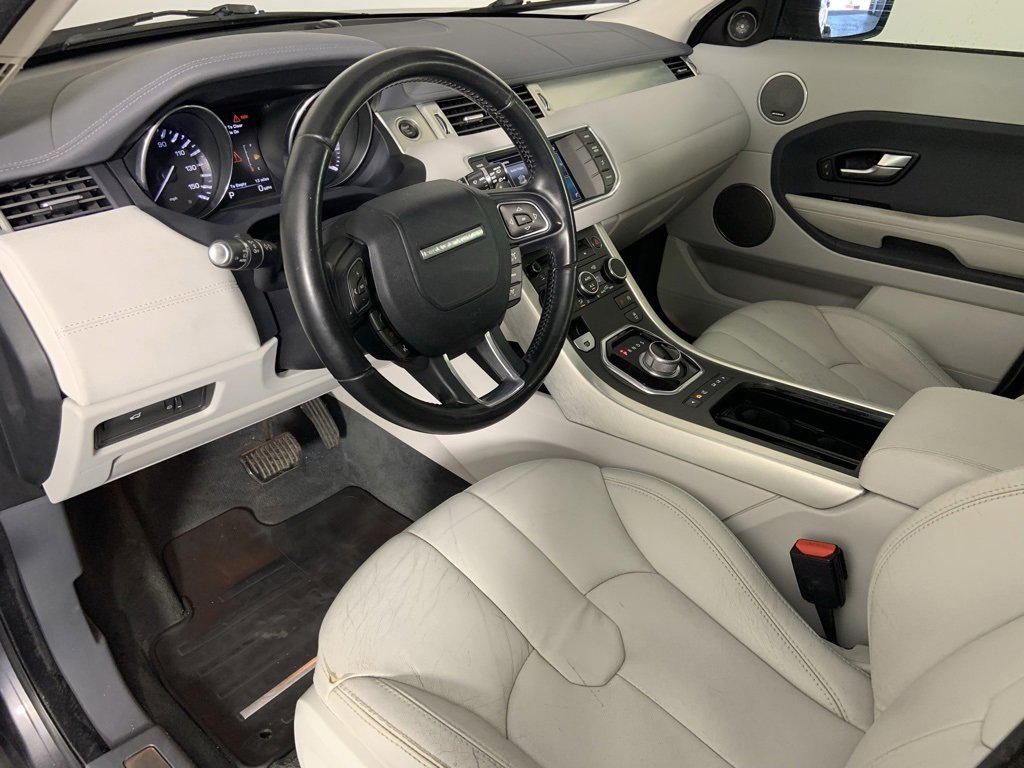 Used 2015 Land Rover Range Rover Evoque Pure Plus image 27