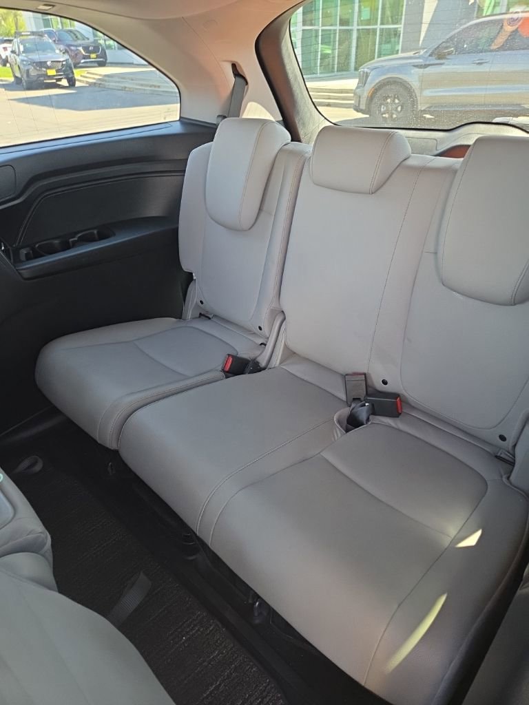 Used 2022 Honda Odyssey EX-L image 3