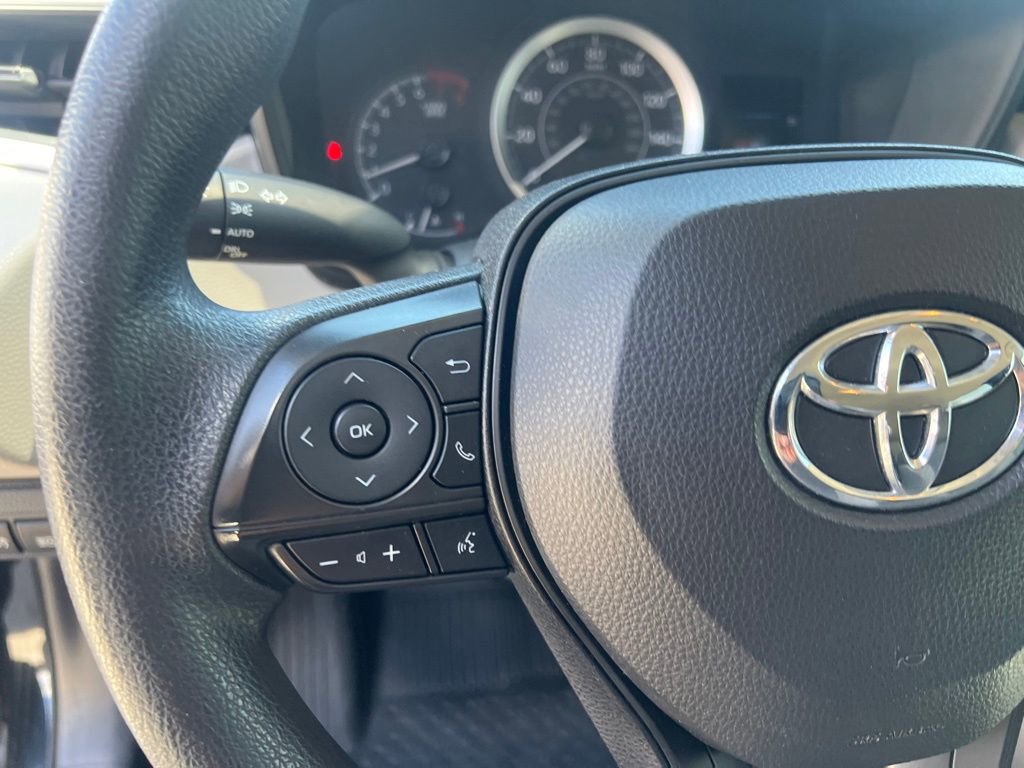 Used 2022 Toyota Corolla LE w/ Carpet Mat Package (TMS) image 18