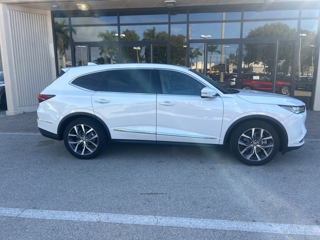 Used 2023 Acura MDX FWD w/ Technology Package image 2