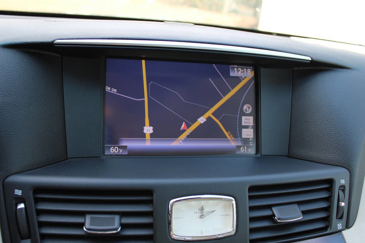 Used 2011 INFINITI M37 x w/ Deluxe Touring Pkg image 23
