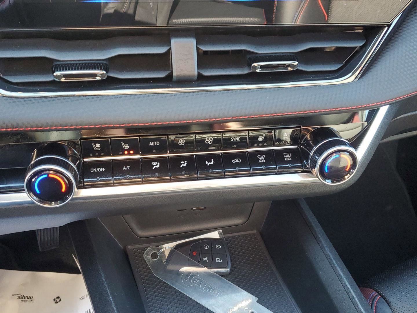 Used 2025 Chevrolet Equinox RS w/ Safety and Technology Package image 22