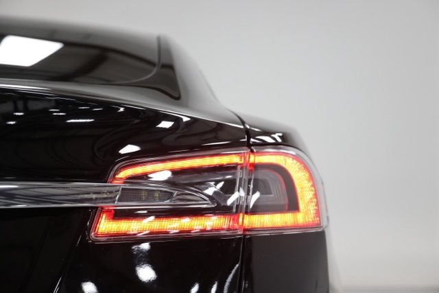 Used 2021 Tesla Model S Long Range Plus AWD/4WD image 15