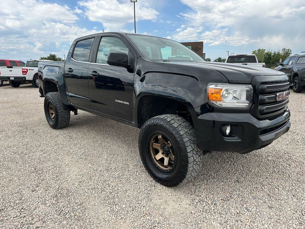Used 2020 GMC Canyon SLE w/ Elevation Edition