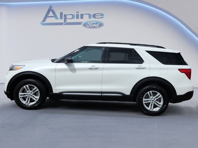 Certified 2023 Ford Explorer XLT AWD/4WD image 2