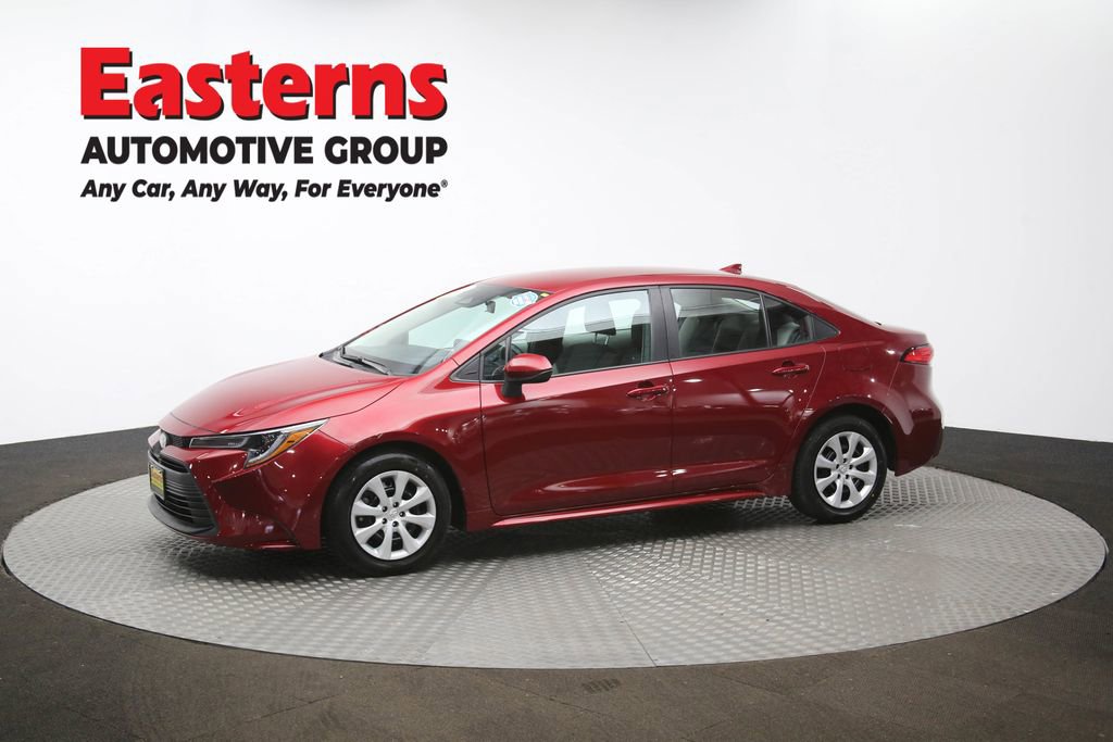 Used 2025 Toyota Corolla LE image 57