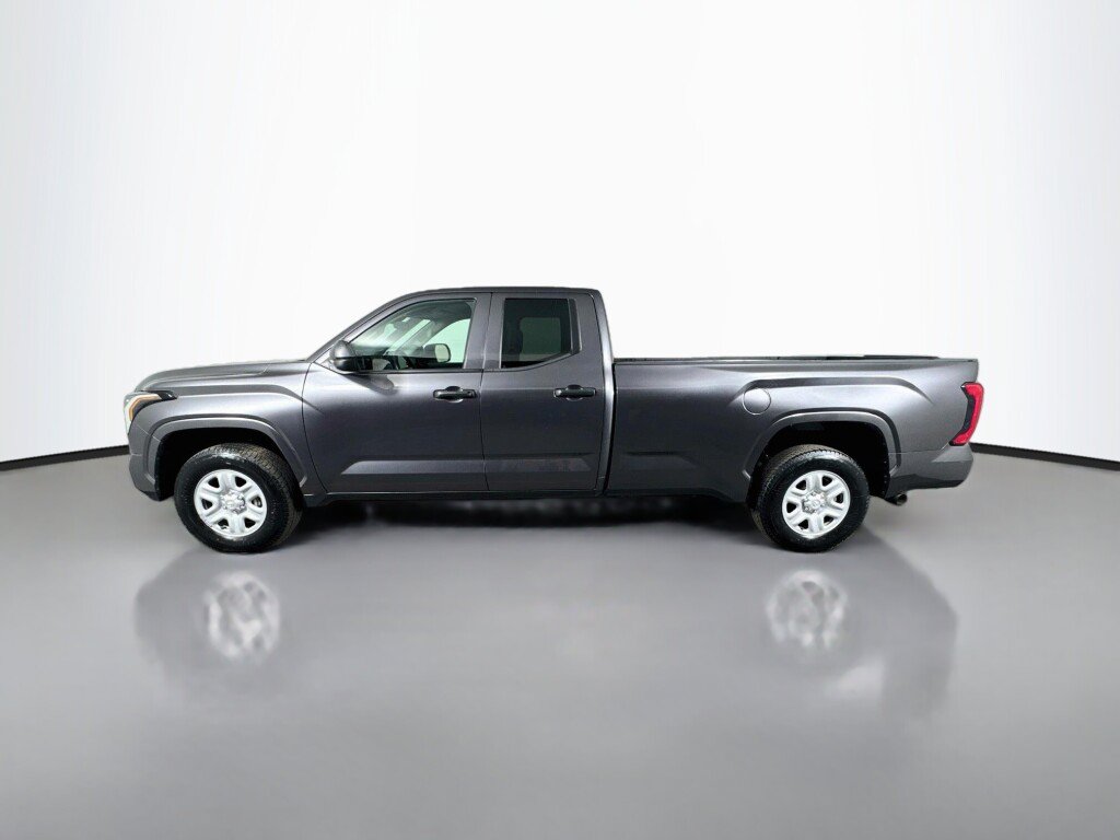 Used 2022 Toyota Tundra SR w/ SR Tow Package AWD/4WD image 2