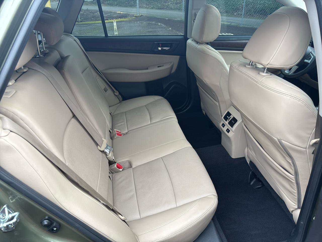Used 2017 Subaru Outback 2.5i Limited image 37