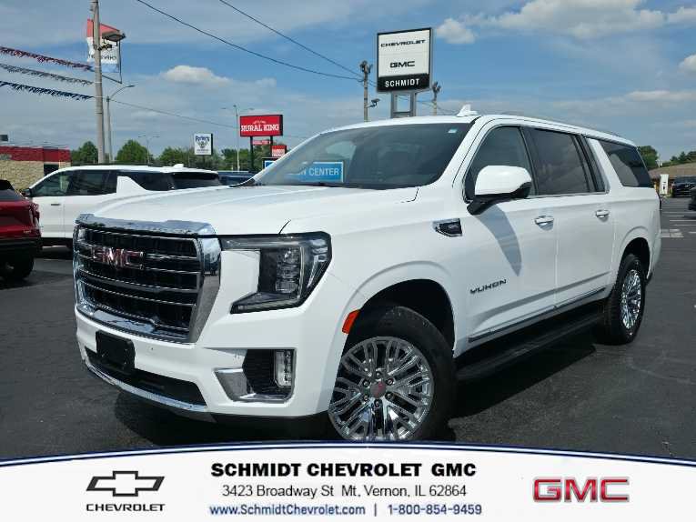 Used 2022 GMC Yukon XL SLT w/ SLT Premium Package AWD/4WD image 1
