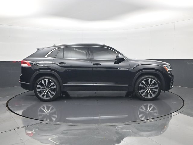 Used 2022 Volkswagen Atlas Cross Sport SEL Premium R-Line w/ Cross Sport MDO Package AWD/4WD image 4