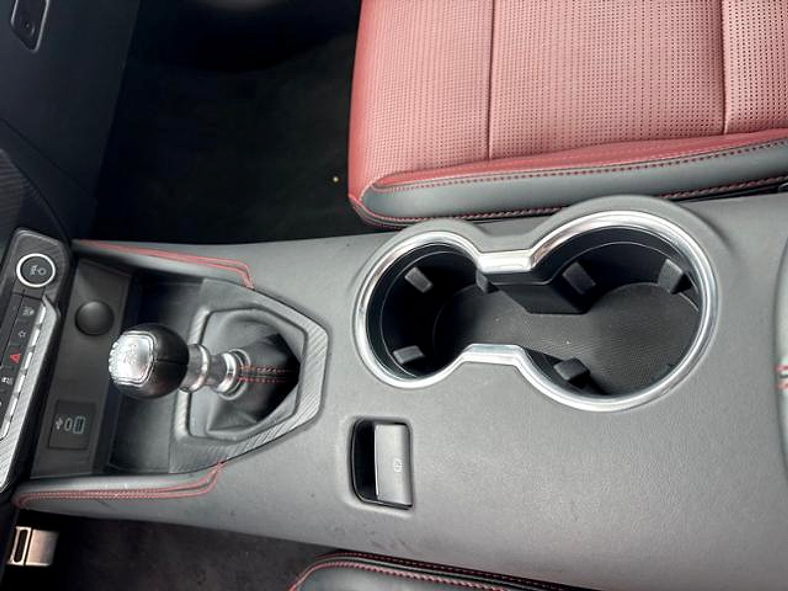 Used 2025 Ford Mustang GT Premium RWD image 15
